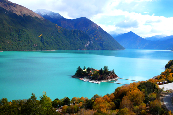 拉薩-納木錯(cuò)-林芝-巴松措-大峽谷-日喀則-珠峰10晚11日游