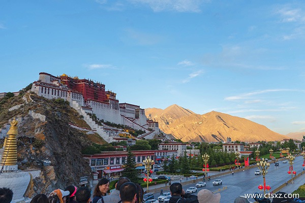 拉薩必去旅游景點