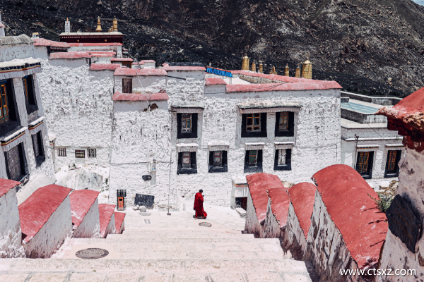 拉薩和日喀則哪里好